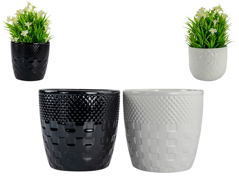 Ceramic Black/White Pot with Pattern
