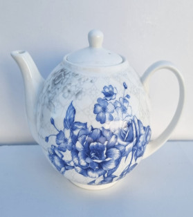 Blue Hamptons Tea Pot