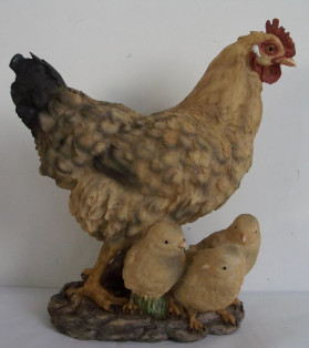 28.5cm Hen With Three Chickabiddy