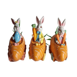 13CM BUNNY RIDING IN CARROT CAR