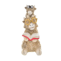 Highland Cow Family Reading