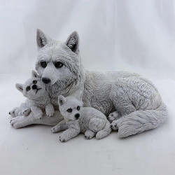 38CMx22CM Large White Wolf Family